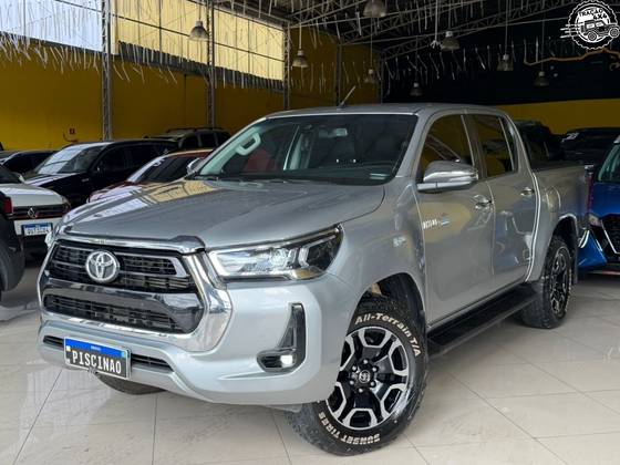 TOYOTA HILUX 2.8 D-4D TURBO DIESEL CD SRX 4X4 AUTOMÁTICO
